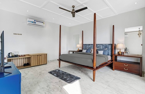 Dehradun Resort | Luxurious forest view quaint resort 10 bedrooms in charming Rishikesh