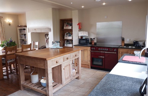 Bell Busk Cottage | Indulge at Granny House: Pool, Spa & Hot Tub Retreat