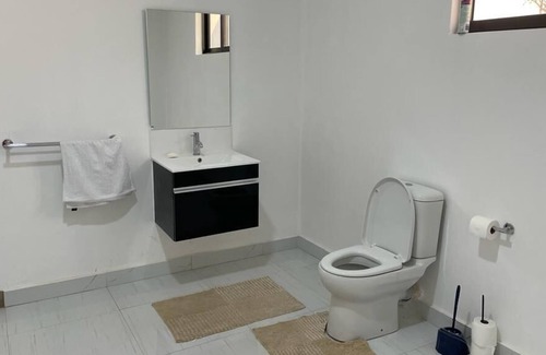 Lusaka House | Elegant Guest House in Ibex Meanwood, Lusaka for Families