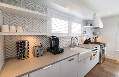 Nantucket Town Cottage | Charming "Lilly" Cottage with Oceanfront Views & Top Ratings