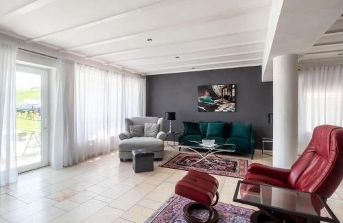 Anschau House | Spacious Holiday Home in Mimbach with Private Garden
