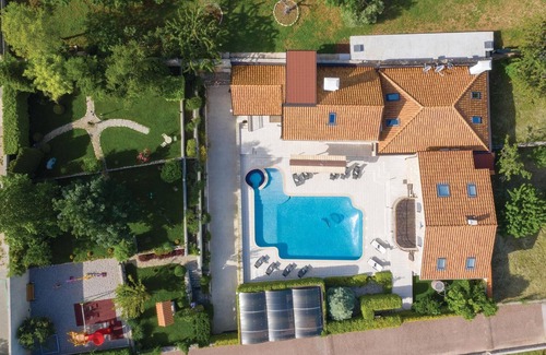 Velika Cista House | Elegant Villa Retreat with Pool in Dalmatia's Mainland