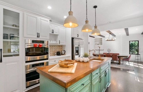 Bel Air House | Tranquil Retreat in Bel-Air with Pool and Spa Amenities