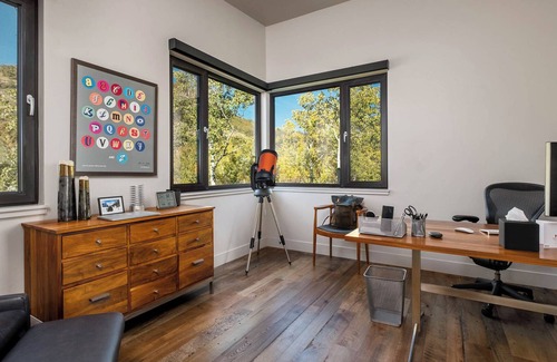 Steamboat Springs House | Exclusive Retreat with Hot Tub & Scenic Views - Chalet Cascada