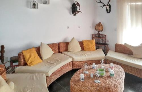 Mertola House | Elegant House in Corte de Pao with Private Pool Retreat