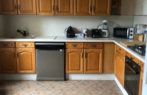 Limay House | Convenient Getaway Near Limay Station with Family Amenities