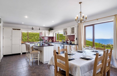 Ardnagreevagh House | Idyllic Renvyle Retreat on the Wild Atlantic Way, 10/10 Rating