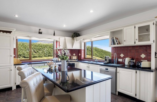 Ardnagreevagh House | Idyllic Renvyle Retreat on the Wild Atlantic Way, 10/10 Rating
