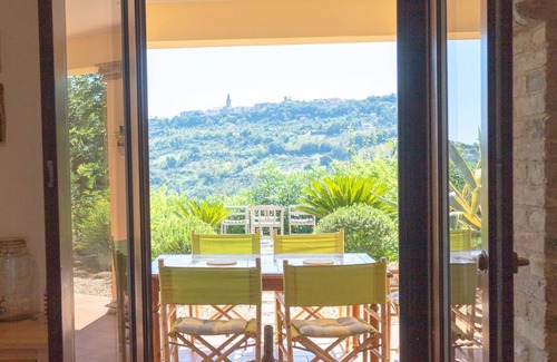 Citta Sant'Angelo Villa | Gorgeous Hilltop Villa with Pool and Panoramic Views