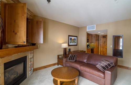 Tamarack Apartment | Tranquil Oasis Studio at Tamarack Resort with Premium Amenities
