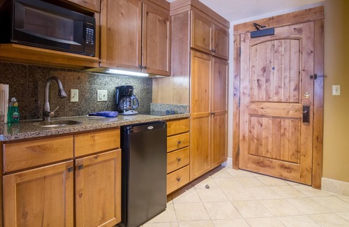 Tamarack Apartment | Tranquil Oasis Studio at Tamarack Resort with Premium Amenities