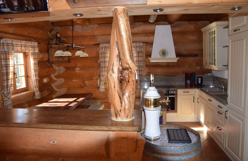 Lachtal Cabin | Cozy Log Cabin with Direct Ski Slope Access & Spa Amenities
