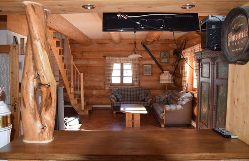 Lachtal Cabin | Cozy Log Cabin with Direct Ski Slope Access & Spa Amenities