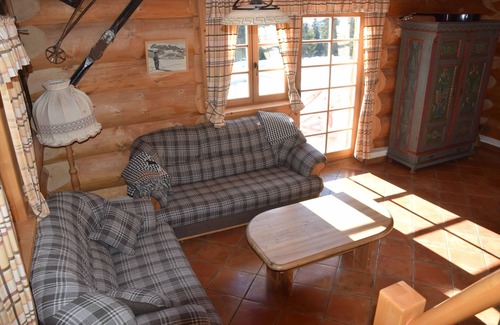 Lachtal Cabin | Cozy Log Cabin with Direct Ski Slope Access & Spa Amenities