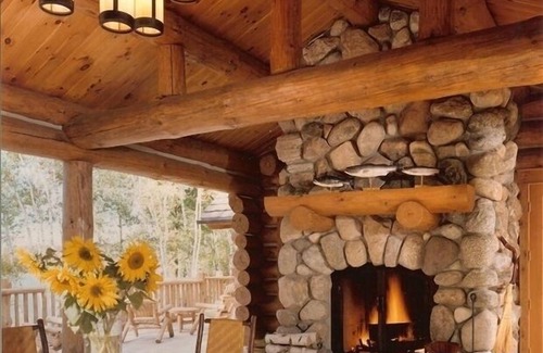 Charlevoix House | Exclusive Log Home Retreat on Serene Private Lake