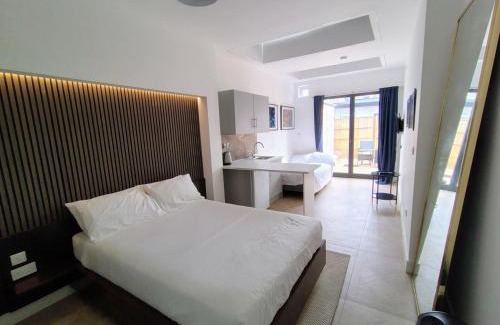 Harrow Apartment | Stylish London Studios with Kitchen & Family-Friendly Amenities