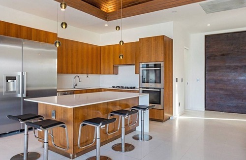 North Palmetto Point Villa | Luxurious & Modern 4BR 4.5BA Beachfront Paradise