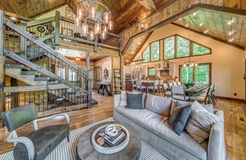 Blue Ridge House | Modern Rustic Retreat on Lake Blue Ridge - 10/10 Guest Rated