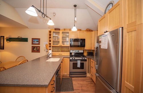 Killington Condo | Exquisite MTN Retreat: Pool, Spa & Top Guest Ratings