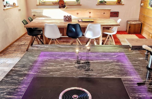 Medraz Apartment | New Apartment with Pool, Spa & 10/10 Guest Rating