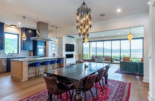 Comanche Trail House | Modern Retreat with Breathtaking Lake Travis Views