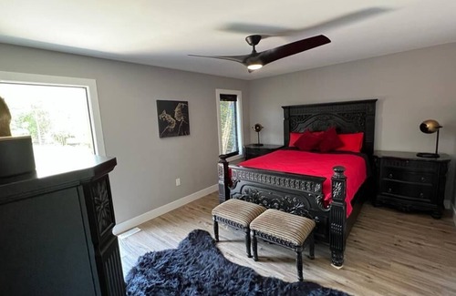 South Bruce Peninsula Cottage | Exquisite New Built Cottage with Ocean & Lake Views