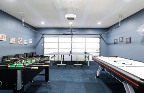 Riverbend of Camino Real House | Relaxing Oasis with Pool, Games & Fire Pit for Families