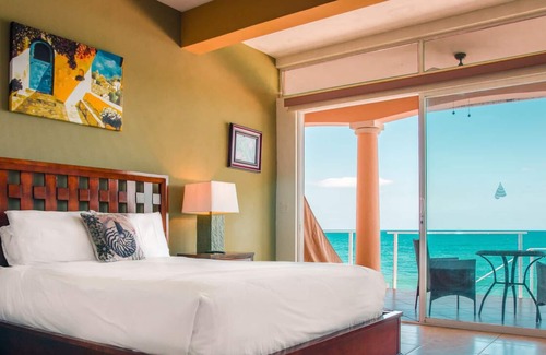 Boca Corona Apartment | Oceanfront Nautilus Suite: Family-Friendly Getaway Awaits