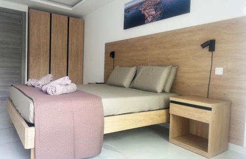 St. Paul's Bay Apartment | Luxurious One-Bedroom Apartment with Sea Views