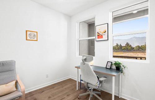 Guasti House | Family-Friendly Ontario Townhouse with Ideal Amenities