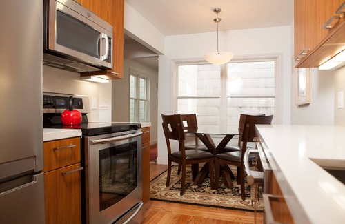 Eureka Valley Apartment | Prime Central Flat with Parking & Pet-Friendly Amenities