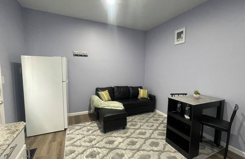 Bohemia Apartment | Pristine Apartment Near Country Club: Spa, Breakfast & More!