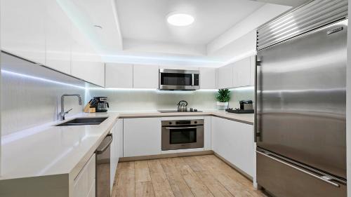 South Beach Apartment | Exclusive Oceanfront Condo at 1 Hotel & Homes - Guest Rated 10