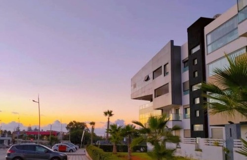 Pont Blondin Apartment | Garden View Oasis with Pool, Near Beautiful Beaches