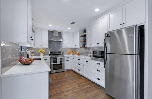 Driftwood House | Luxurious Rental with Private Yard and BBQ in Wimberley, Texas