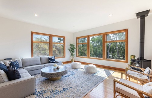 Sebastopol House | Relaxing Zen Retreat in Sebastopol's Wine Country