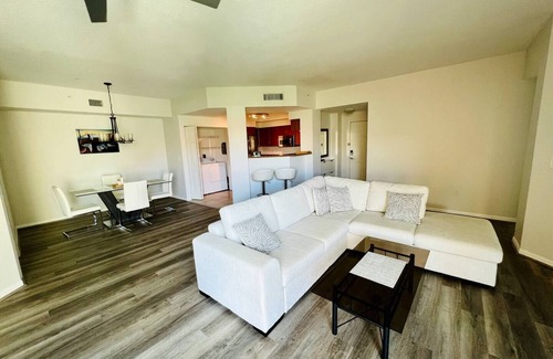 East Ocean Ave Apartment | Ocean View Resort Style Condo in Beautiful Lantana