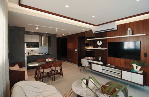 Santiago Province Apartment | Luxurious Retreat in the Heart of the City/Picuzzi & Gym