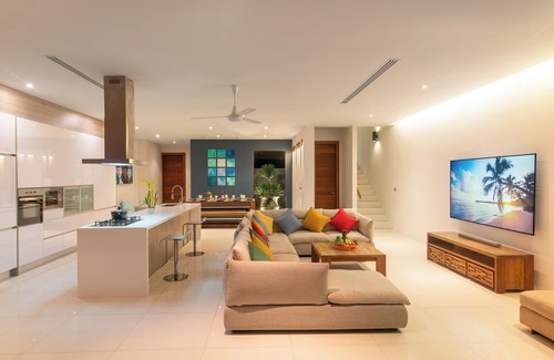 Rawai Villa | Oceanfront 4BR Villa with Private Pool - Rated 10/10!