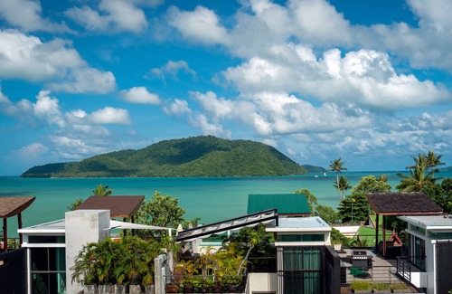 Rawai Villa | Oceanfront 4BR Villa with Private Pool - Rated 10/10!