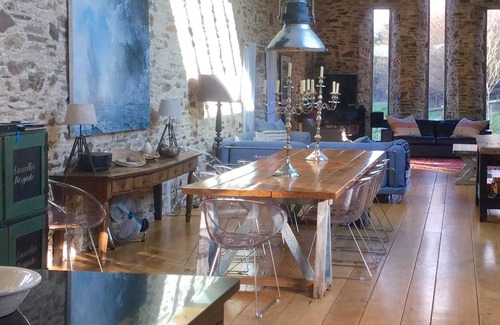 Chillington House | Luxurious self catering Barn set in Idylic South Hams countryside near Coast.