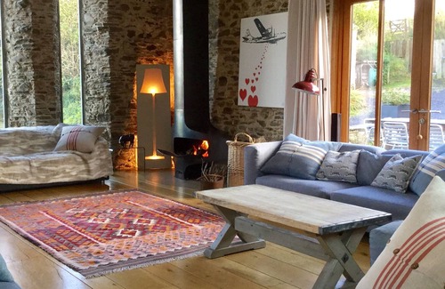 Chillington House | Luxurious self catering Barn set in Idylic South Hams countryside near Coast.