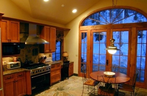 Snowmass Village House | Charming Ski House with Pool & Spa in Snowmass Village