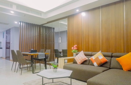 Surabaya Apartment | Elegant 2BR Apartment at One East Residences with Amenities