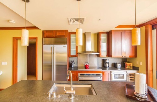 Ko Olina Villa | Oceanfront Vacation Villa with Pool & Spa - Rated 10/10