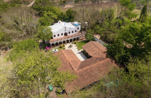 Copan Ruinas House | Experience an Authentic Spanish Hacienda from a Bygone Era