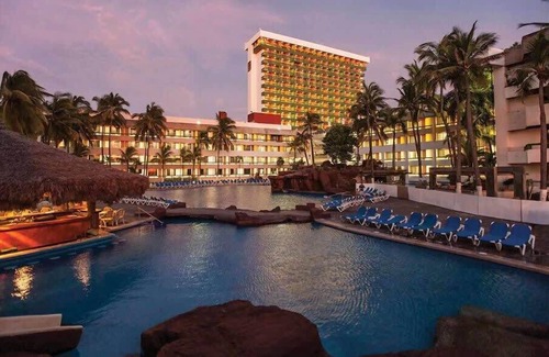Zona Dorada Condo | Top-Rated Oceanfront Studio Suite at El Cid El Moro