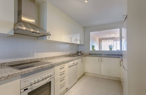 Manilva Apartment | Gorgeous Oceanfront Apartment with 5 Pools & Spa Access