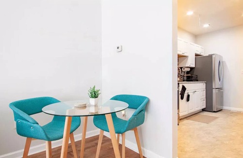Downtown Baltimore House | Guest Rated: Three Bedroom Escape in Patterson Park