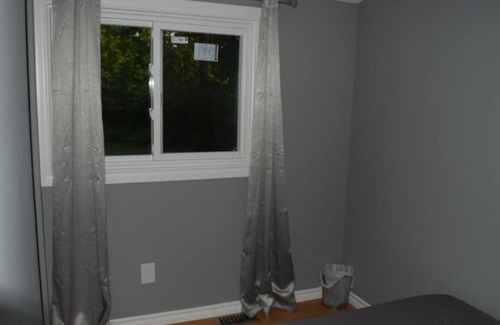 Hastings Cottage | Luxurious & Trendy Cottage on Trent River - 2 hours from Toronto